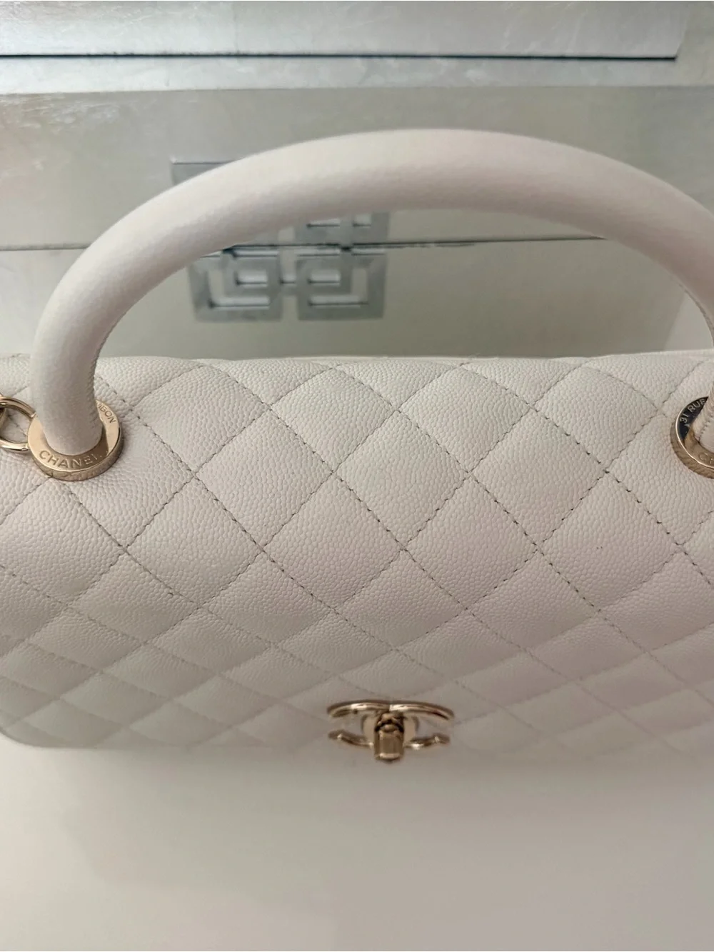 CHANEL classic quilted